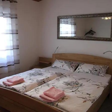 Apartment Gemuetliche - Im Herzen Von *